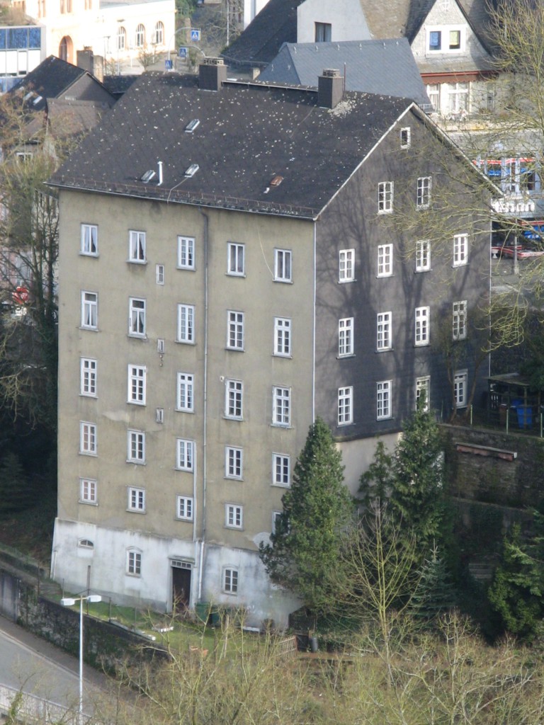 Lehmbau Bernhard Schmitt aus Rosenheim in Bayern. Die erste Adresse für alle Ihrer Bauarbeiten mit dem Naturbaustoff Lehm